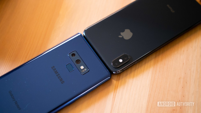 Samsung-Galaxy-Note-9-vs-Apple-iPhone-XS-Max-10-840x472