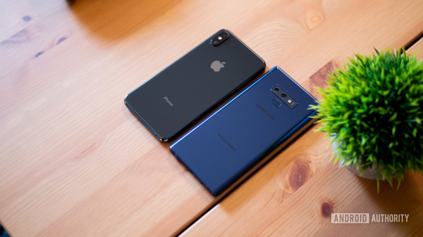 Samsung-Galaxy-Note-9-vs-Apple-iPhone-XS-Max-9-840x472