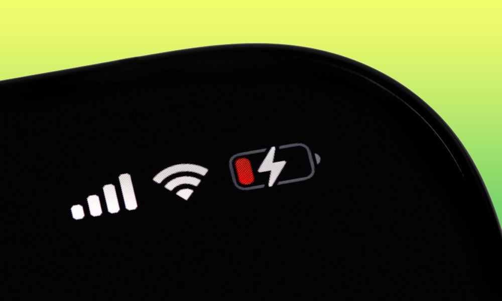 iPhone-Charging-with-Low-Battery-Indicator-12498