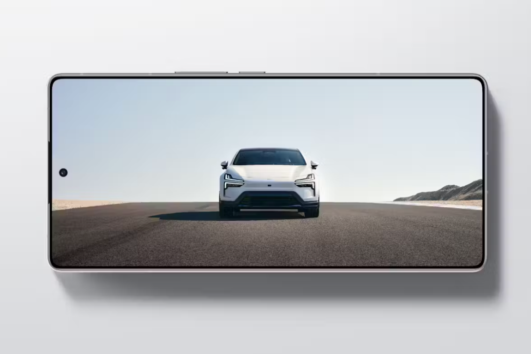 Polestar-Phone-5