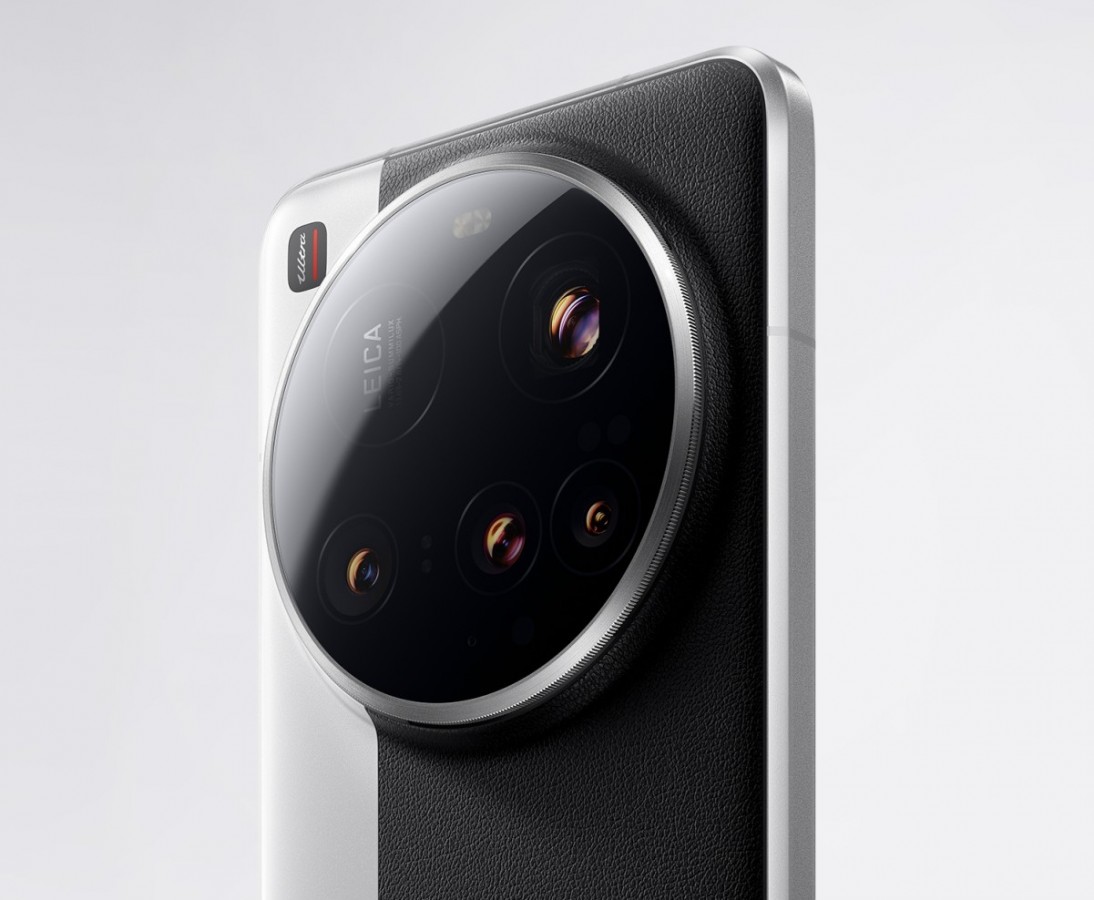 xiaomi-15-ultra-silver-chrome-1