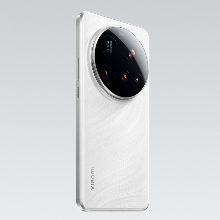 xiaomi-15-ultra-white
