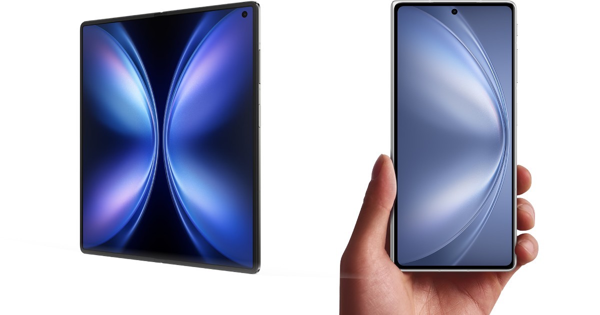 X Fold5 displays