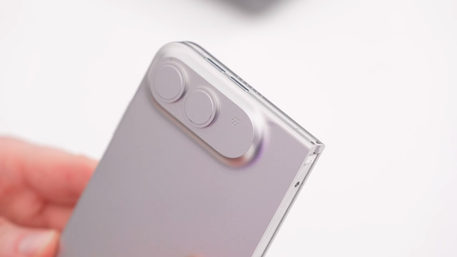 dummy iPhone Ultra camera bump