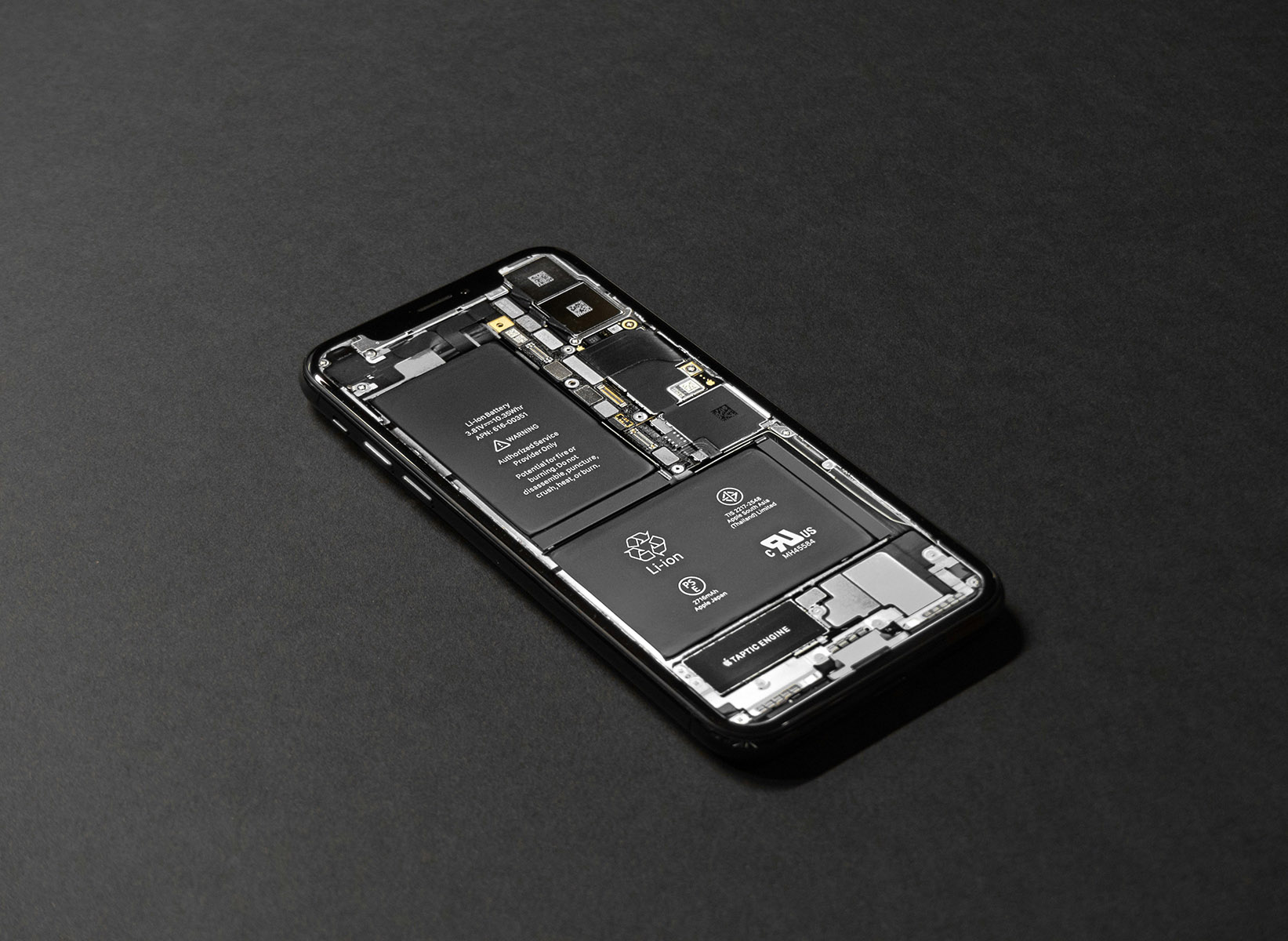 μπαταρία και πίσω όψη iPhone